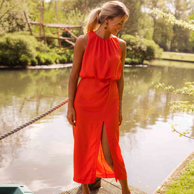 Leah™ Midi Dress – Light Shape, Confident Flow