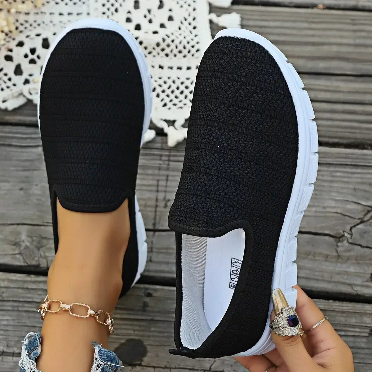 Julia™ Simple and comfortable slip-ons for every day