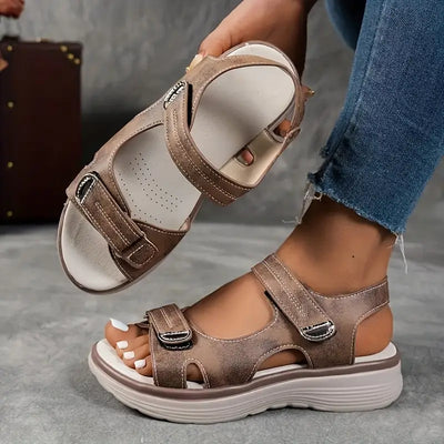 Solevé™ Sandals
